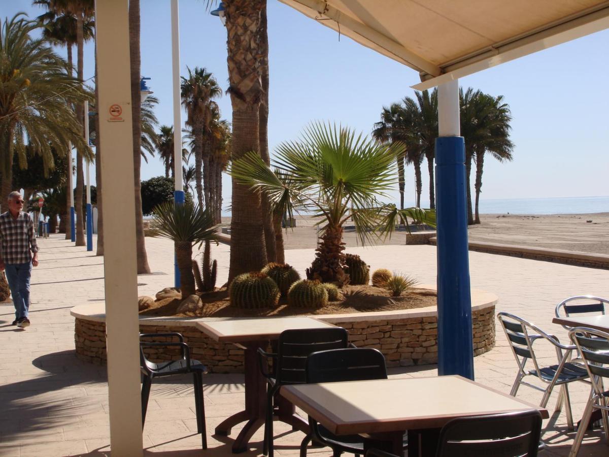 Pension Sol Y Playa Carboneras Esterno foto